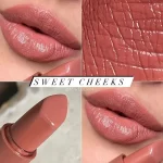 رژ لب پاور بولت کرمی هدی بیوتی مدل SWEET CHEEKS